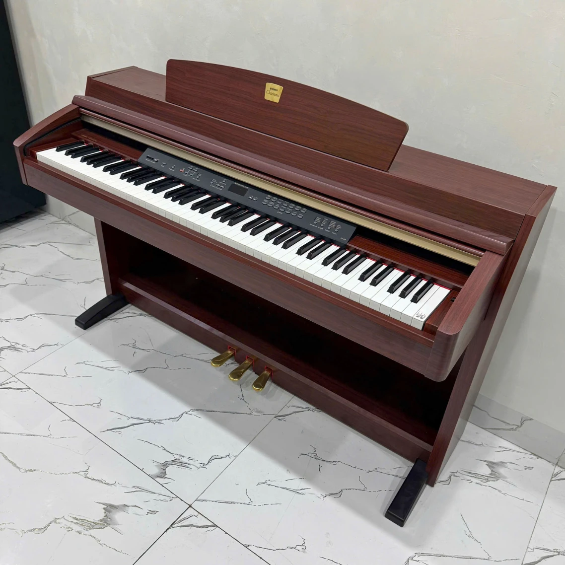 yamaha-clp-240m-3 Đàn Piano Yamaha CLP 240M